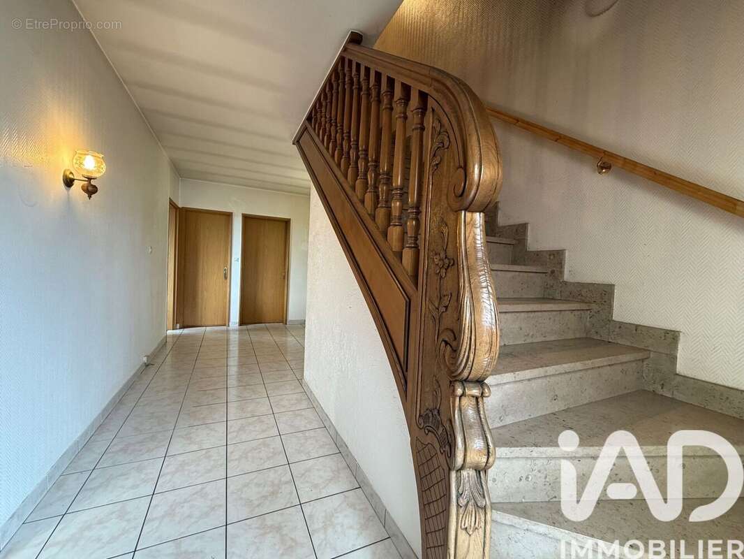 Maison 149 m² à Husseren-Les-Chateaux  - photo 4
