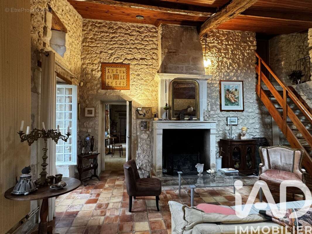 Photo 5 - Maison à SAINT-BONNET-SUR-GIRONDE