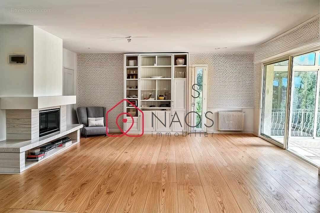 Maison à LA CROIX-VALMER