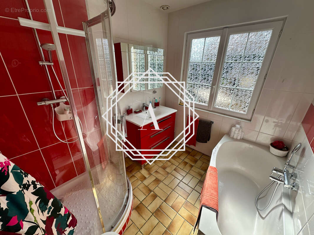 Maison à SAINT-CREPIN-IBOUVILLERS