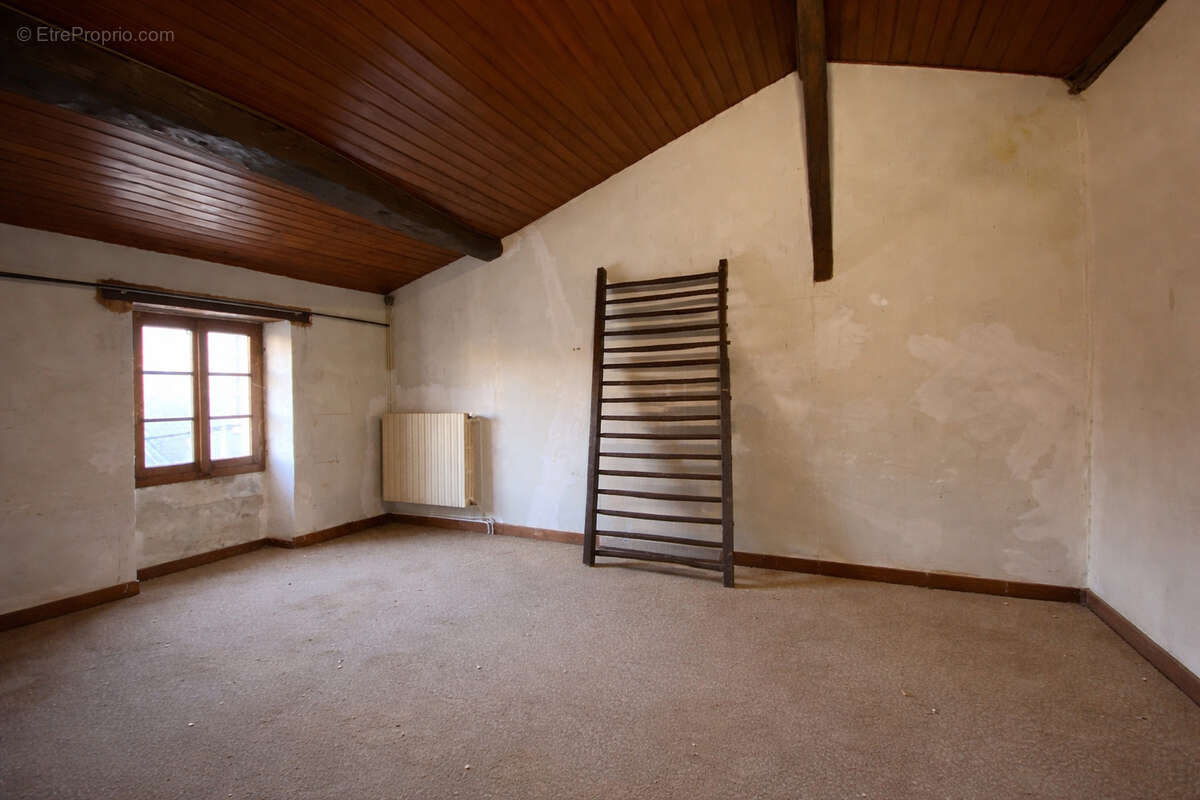 Maison à LA ROCHEFOUCAULD
