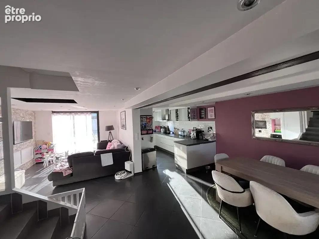 Photo Maison à Lesigny au prix de 317 500€