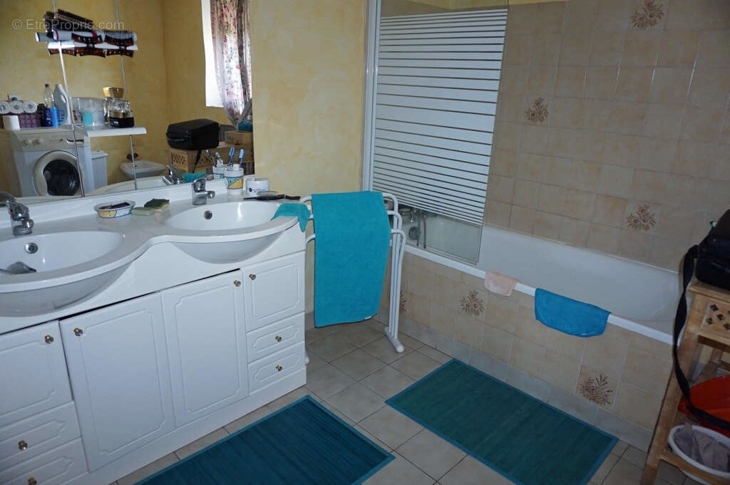 Maison à PARAY-LE-MONIAL