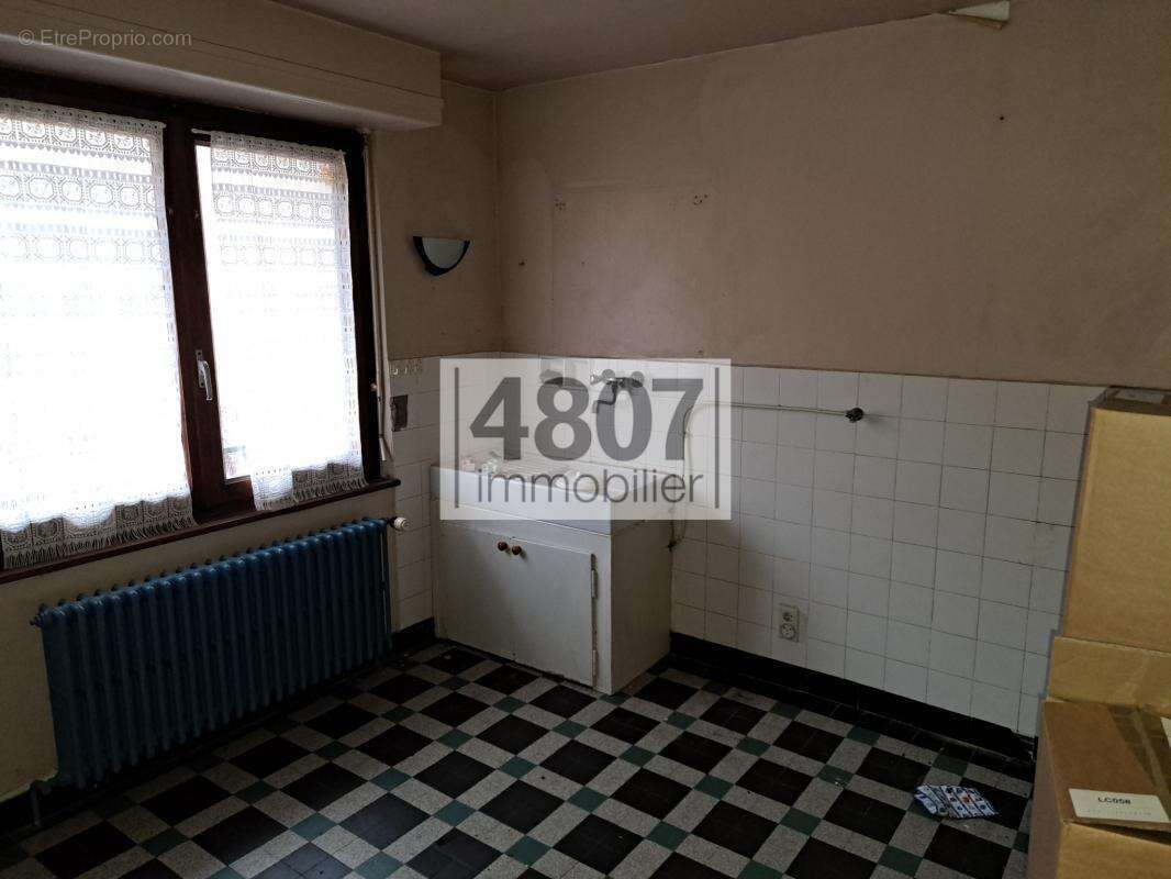 Maison à MONNETIER-MORNEX