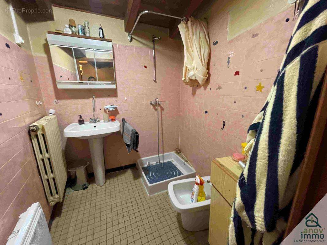 Maison à NEUVEGLISE