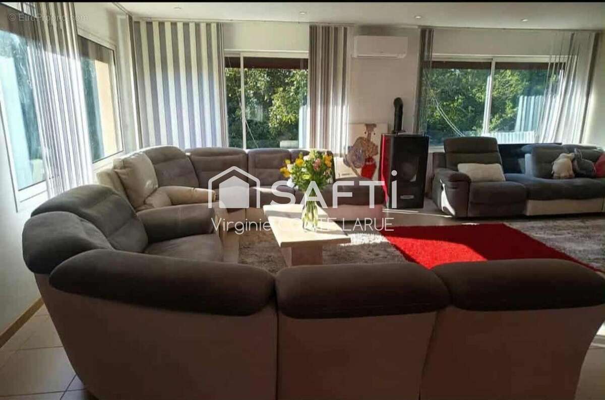 Photo 3 - Maison à CHASSENEUIL-SUR-BONNIEURE