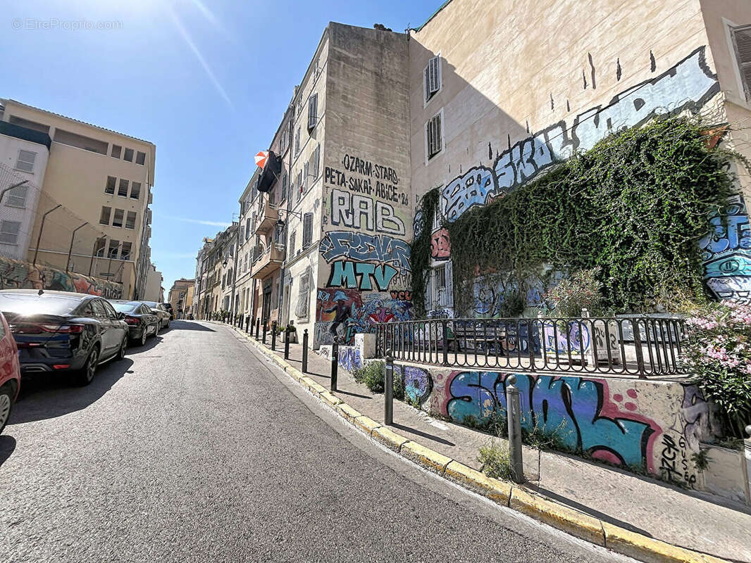 Appartement à MARSEILLE-2E