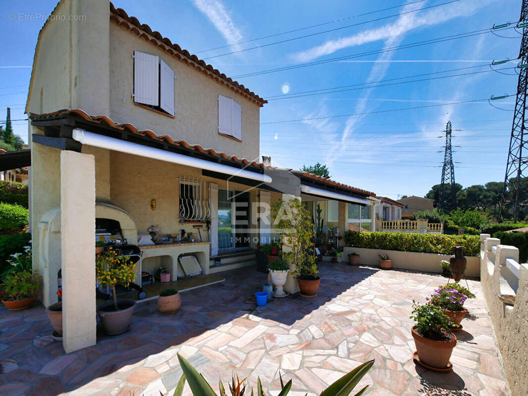 Maison à MOUGINS