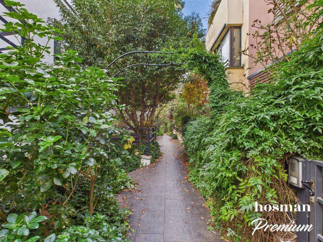 Appartement à PARIS-20E