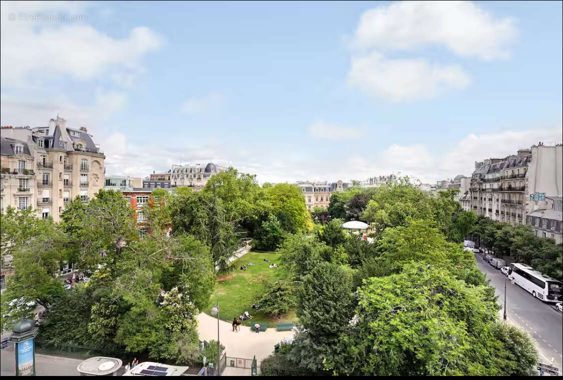 Paris 3éme - Square du Temple -  Appartement  2 pièces avec balcon - photo 12