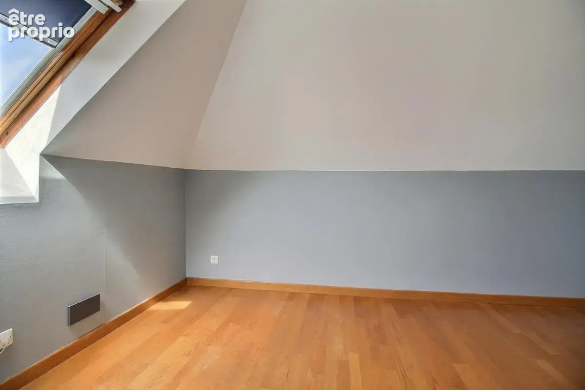 Exclusivité - Maison de 150 m² + sous-sol total et garage extérieur de 70 m² proche des commodités à Châteauneuf sur Loire - photo 7