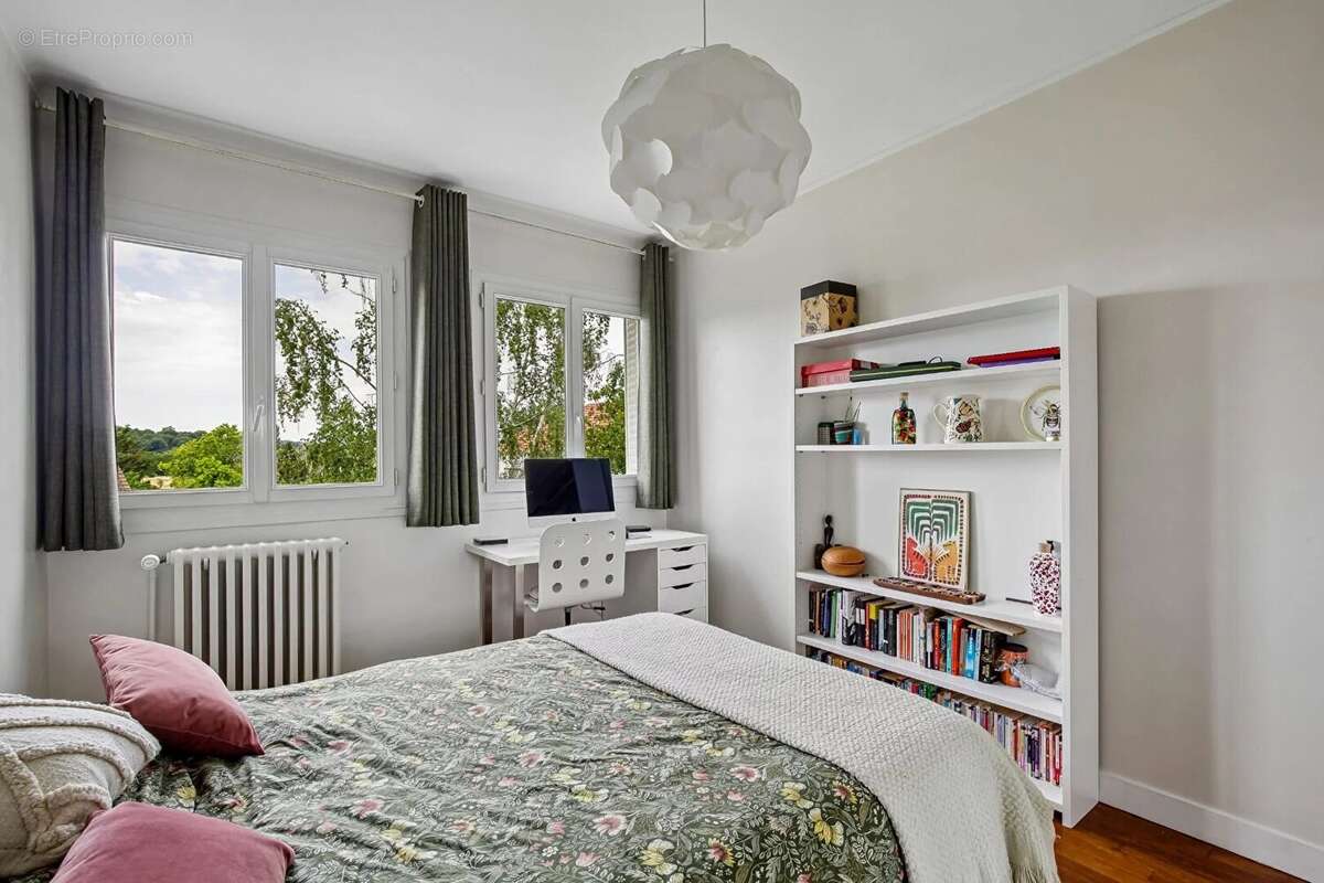 Le vesinet 15 mn rer et centre ville - maison familiale  5 chambres  - lumineuse - terrain 404 m² - photo 10