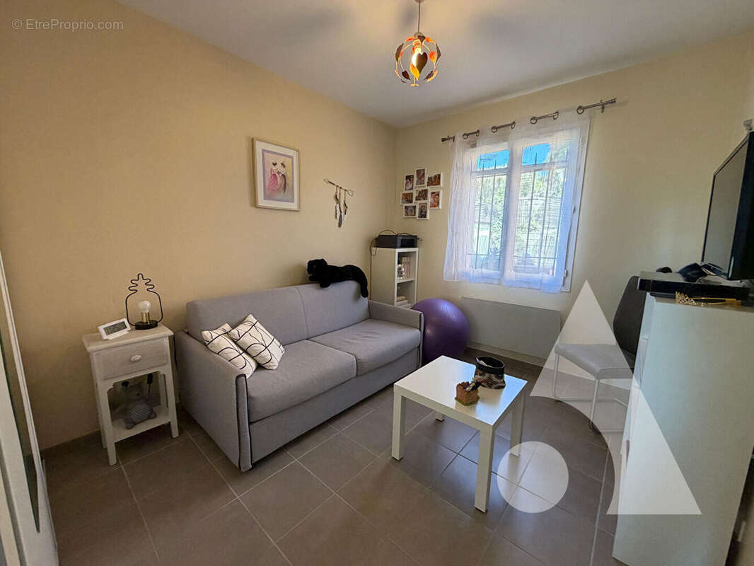 Maison à LE CANNET-DES-MAURES