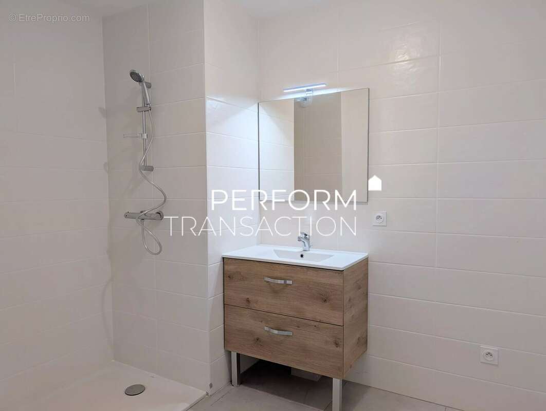 Appartement à POISAT