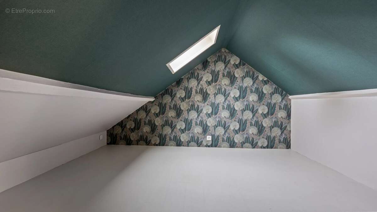 Maison à LA CELLE-SAINT-CLOUD