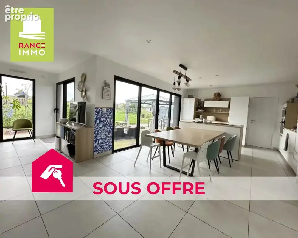 Maison à LANVALLAY