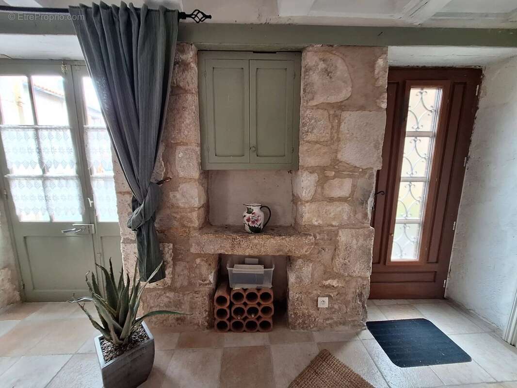 Maison à CHARROUX