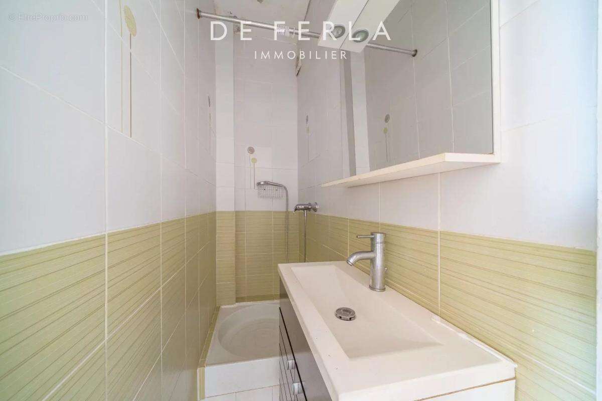 Appartement à PARIS-14E