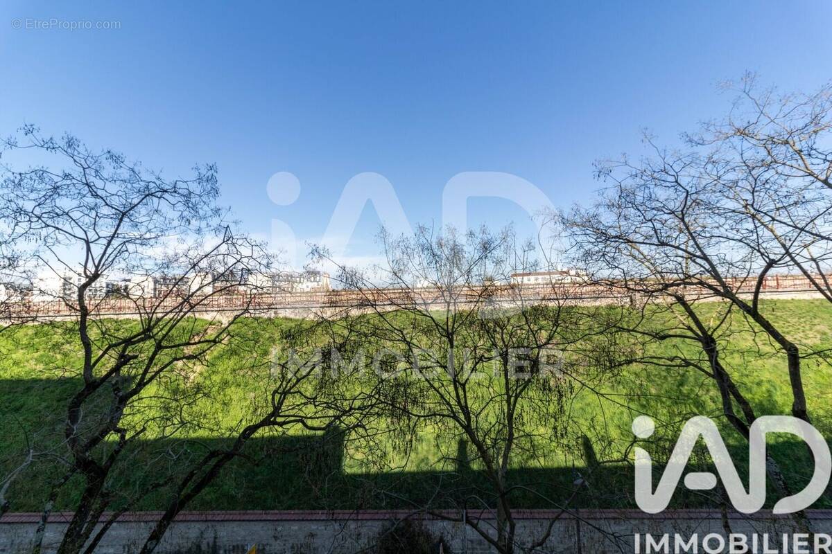 Photo 1 - Appartement à PARIS-14E