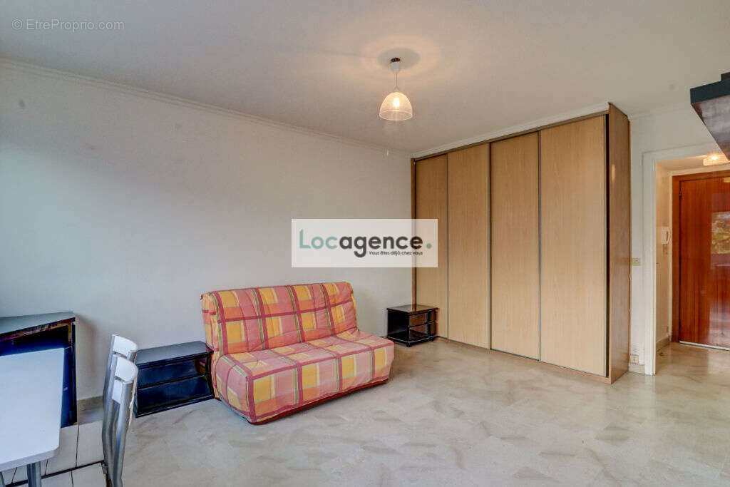 Appartement à MANDELIEU-LA-NAPOULE