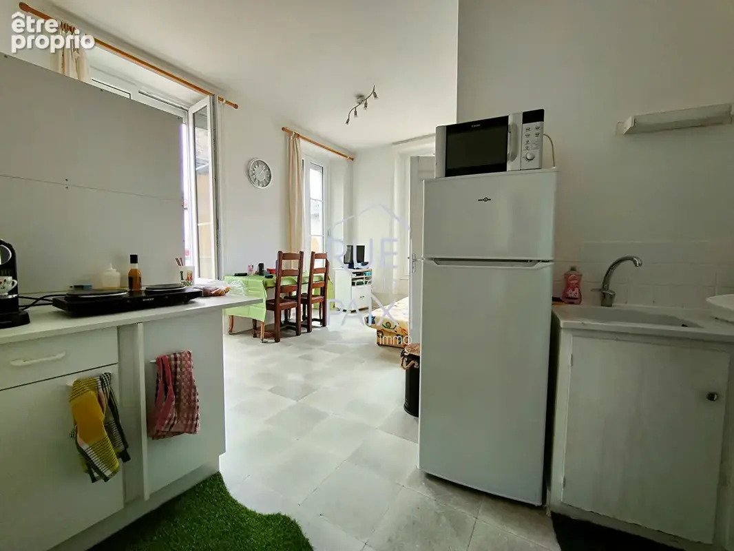 Immeuble Mirebeau 292 m2 - 7 logements + dépendances à aménager + stationnements - photo 6