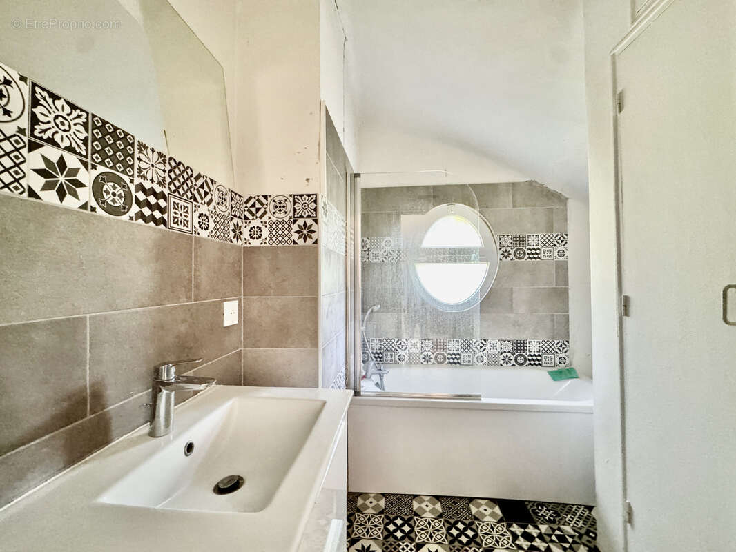 Appartement à MARSEILLE-13E