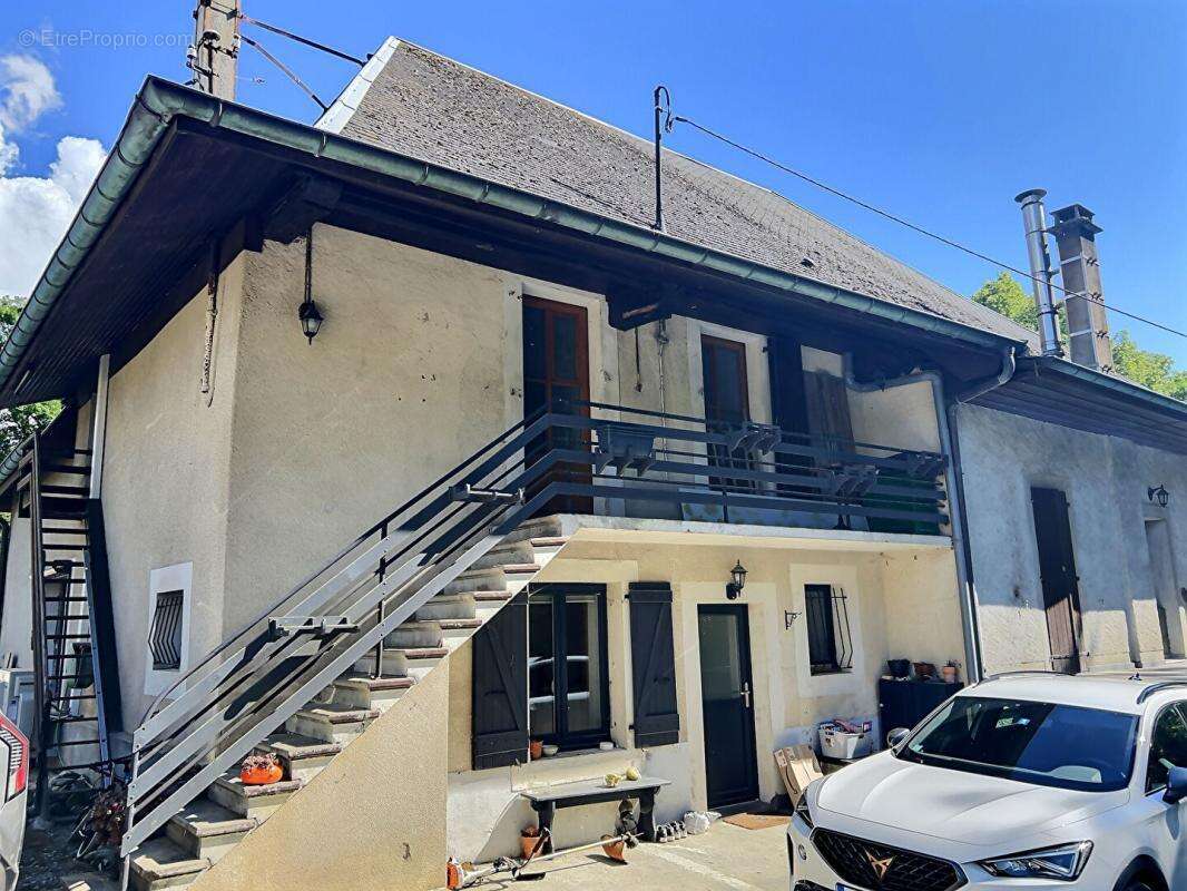 Maison à RUMILLY