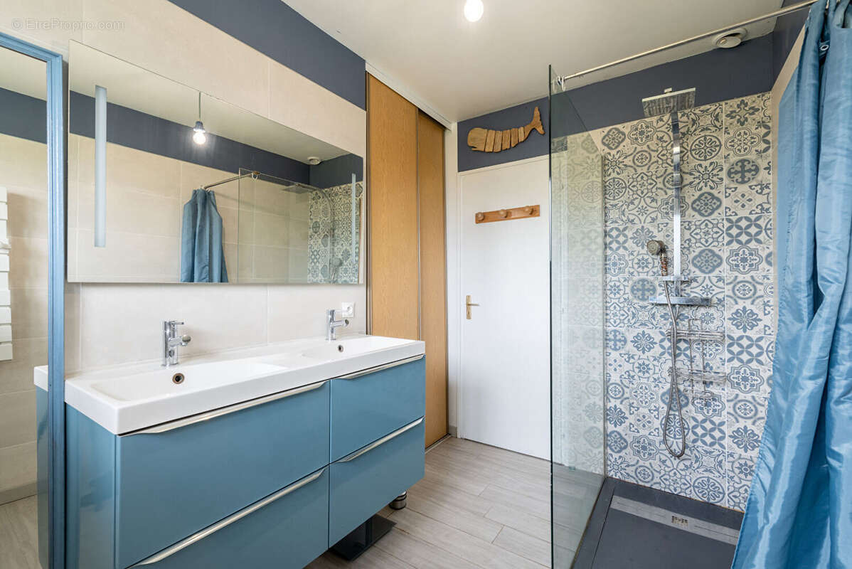 Maison à VILLENEUVE-DE-MARSAN