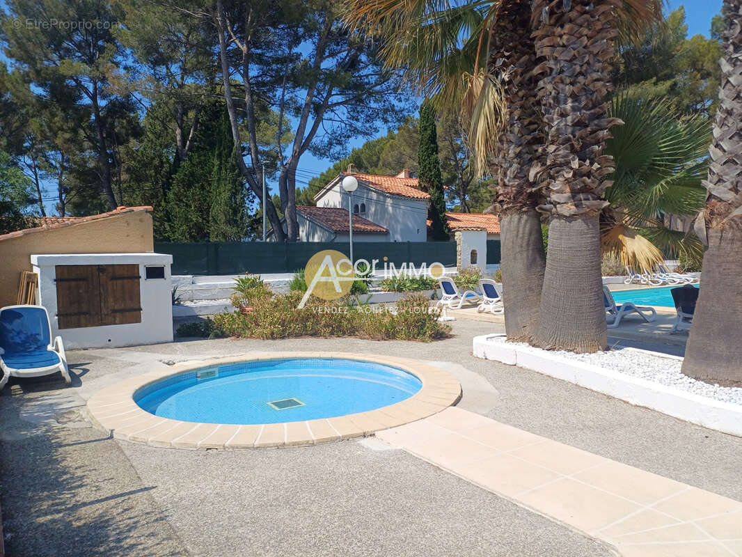 Appartement à SANARY-SUR-MER