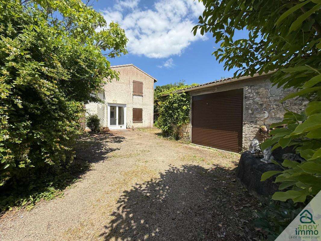 Maison à MORNAC