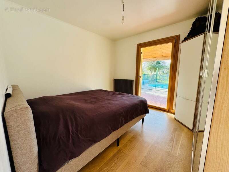 Maison à SAINT-SEURIN-SUR-L'ISLE