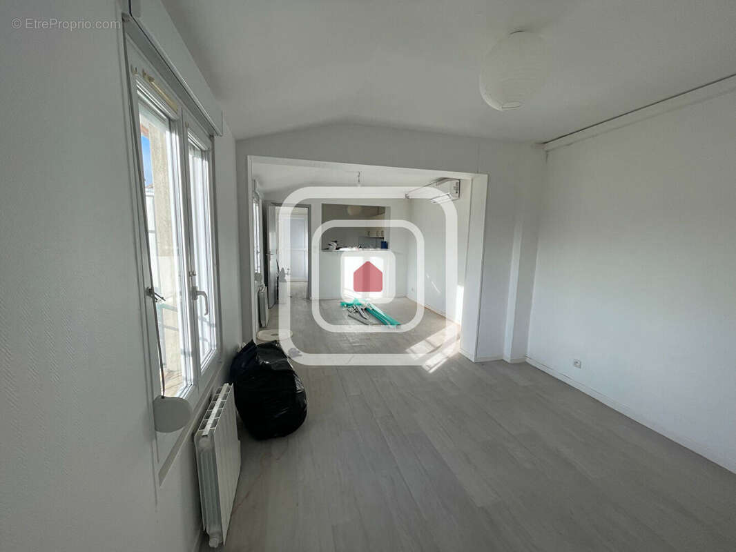 A vendre appartement t2 secteur saint marceaux - photo 10