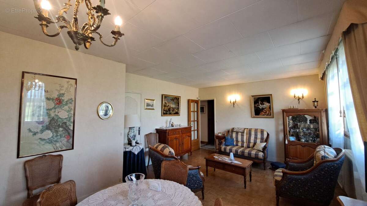 Maison à COIGNIERES