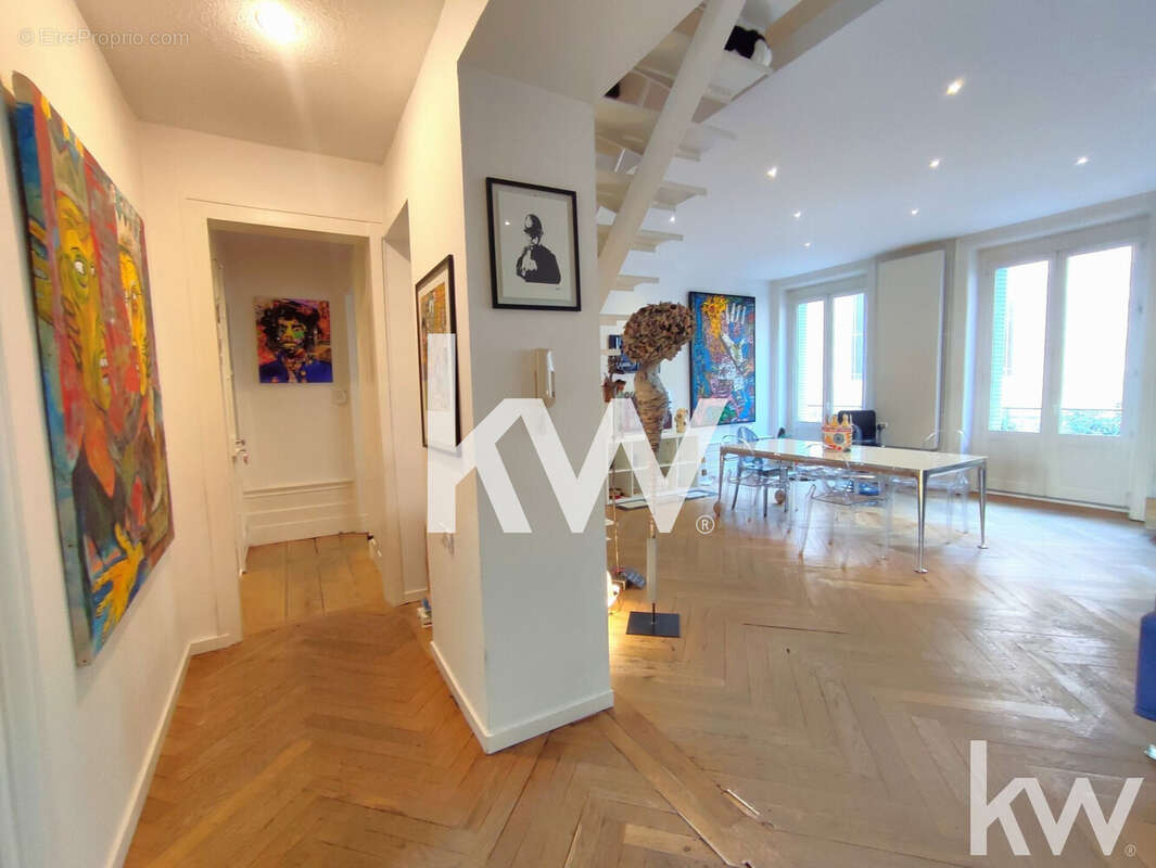 Appartement à SAINT-ETIENNE