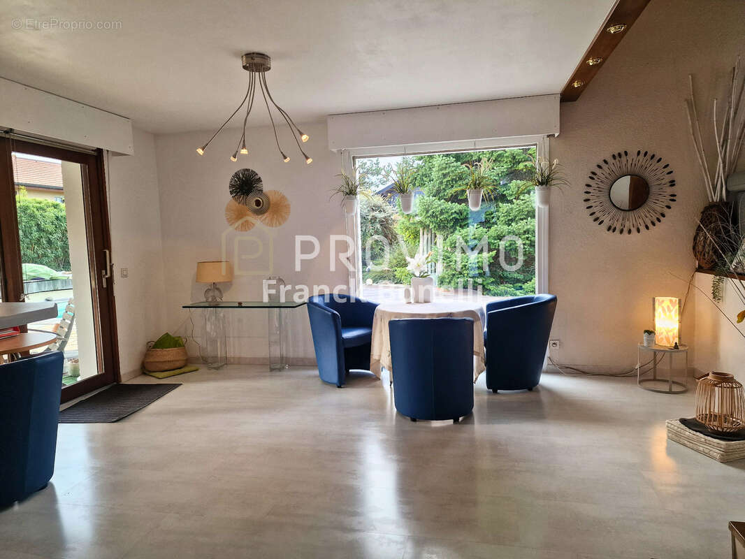 Maison à SAINT-JULIEN-EN-GENEVOIS