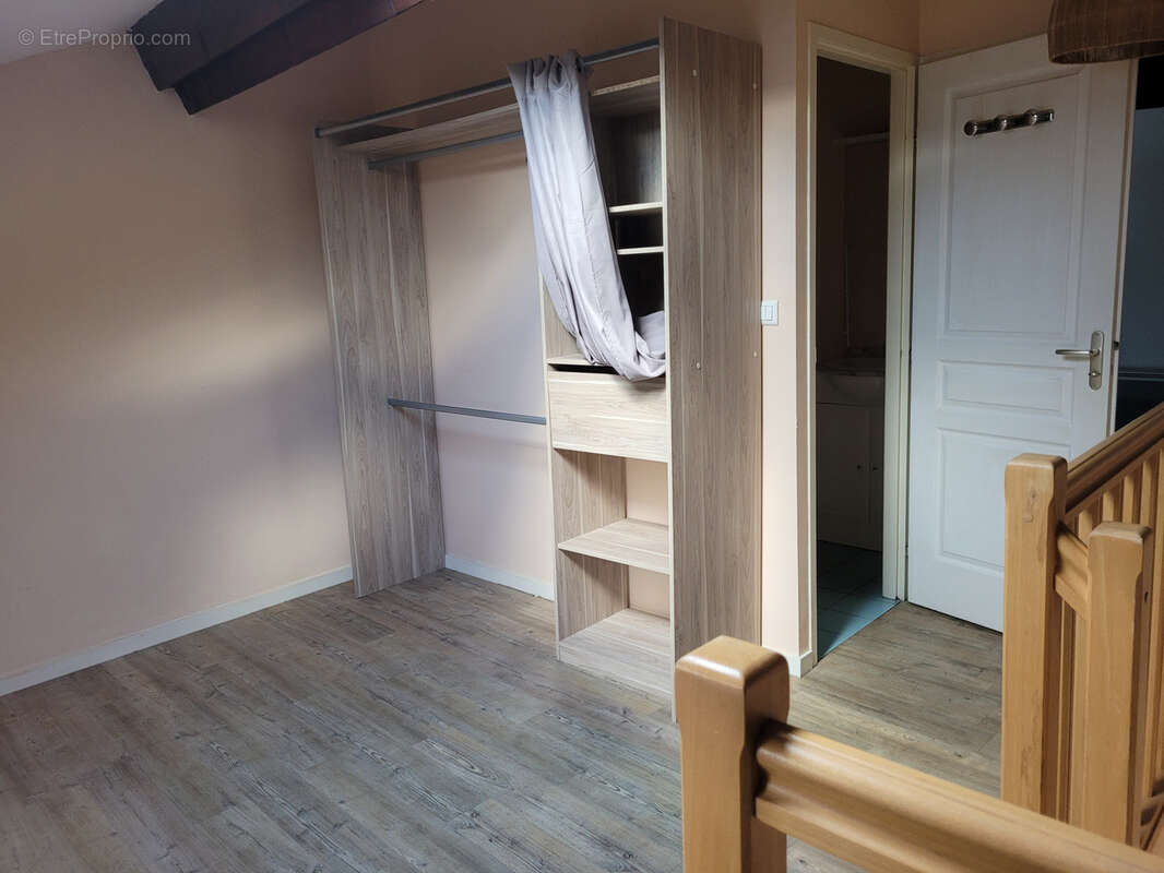 Appartement à MORNANT