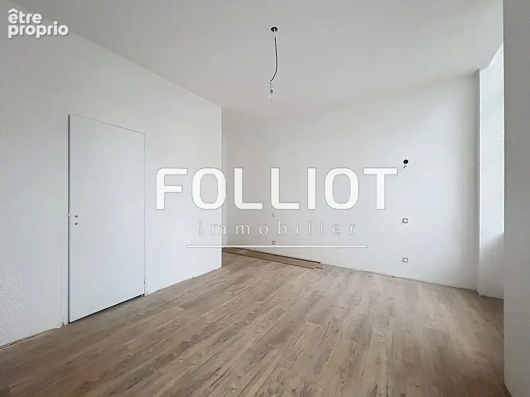 Appartement Fougeres 4 pièce(s) 95 m2 - photo 8