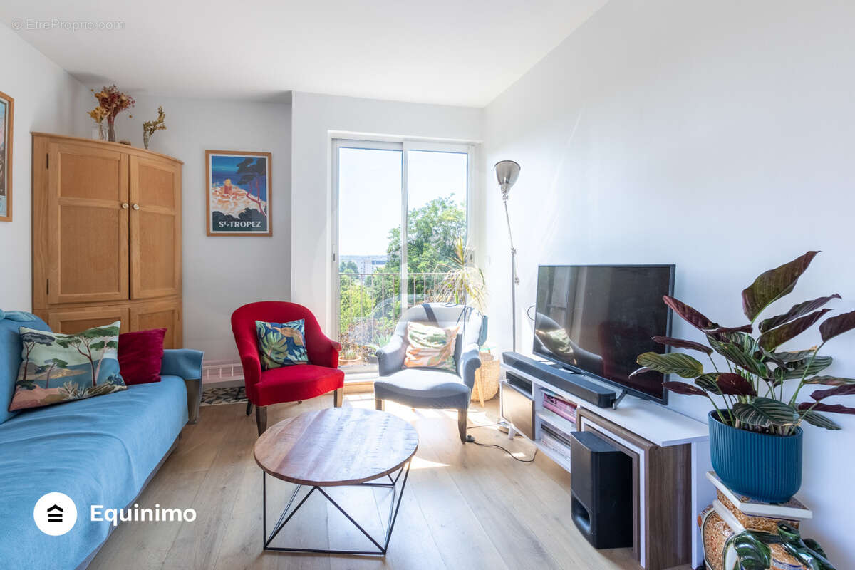 Appartement à FRESNES