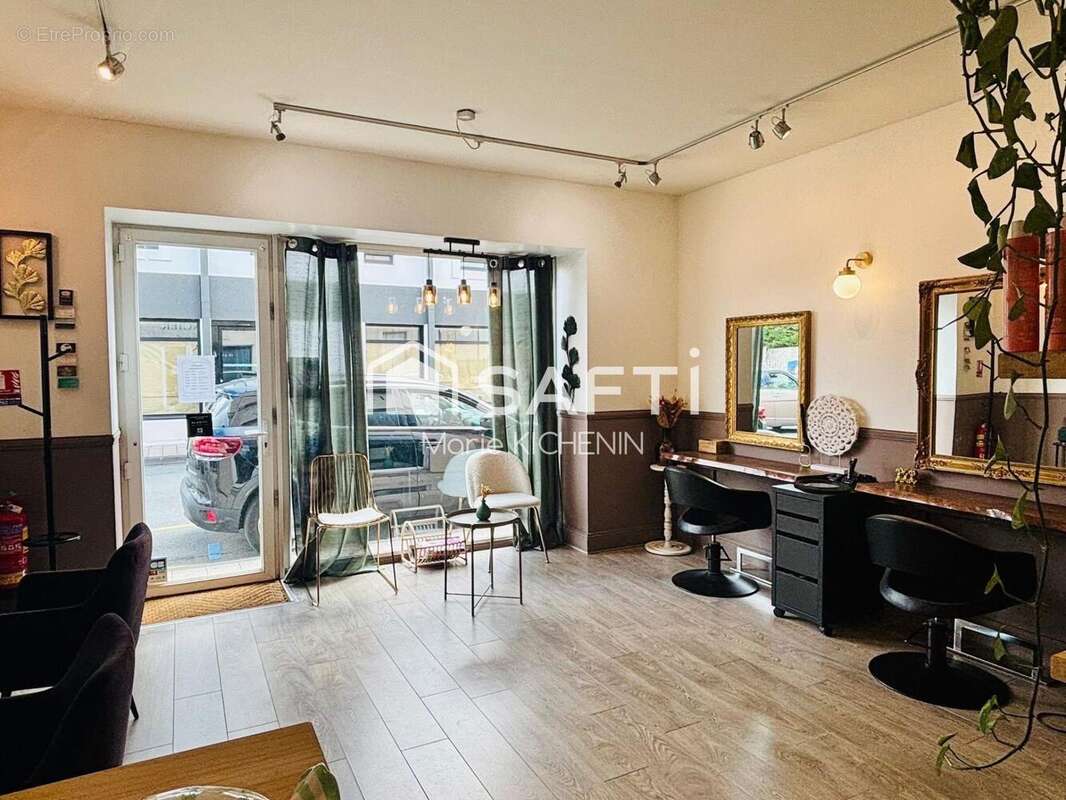 Photo 2 - Commerce à GUJAN-MESTRAS