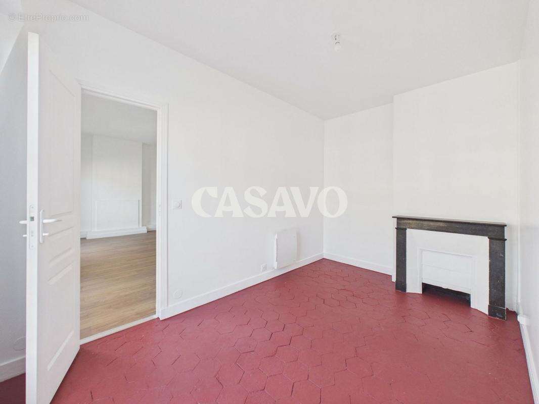 Appartement à PARIS-3E