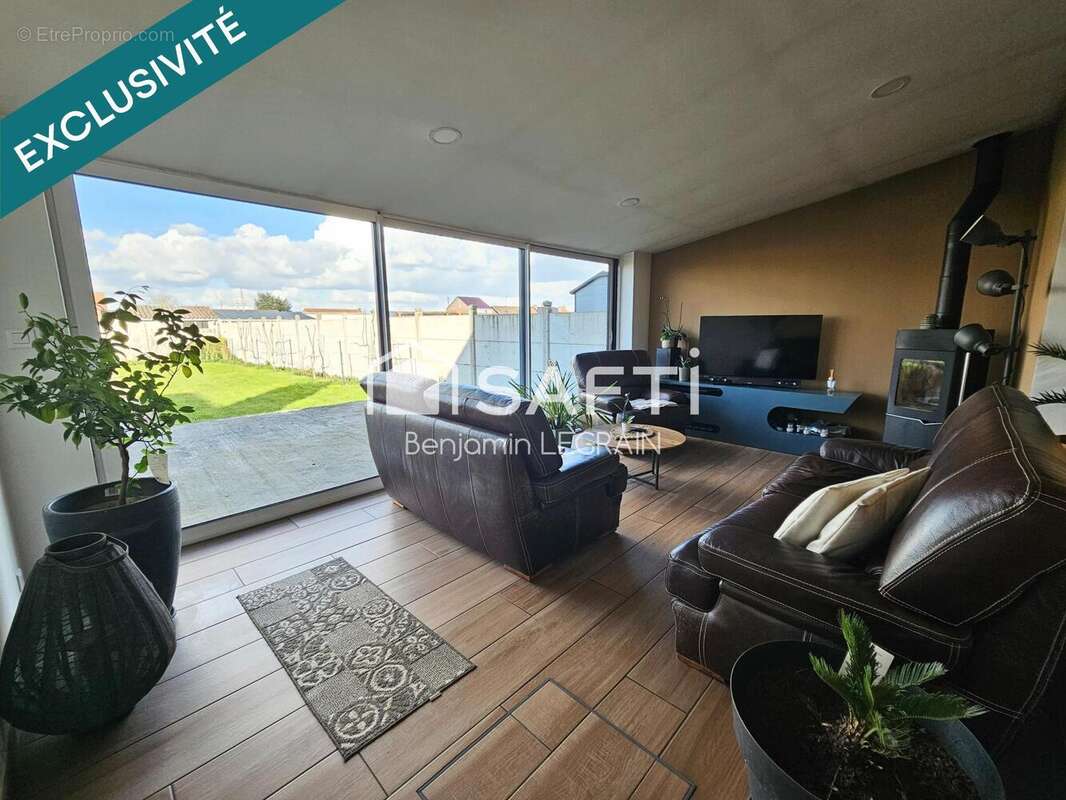 Photo 3 - Maison à NEUVILLE-SUR-ESCAUT