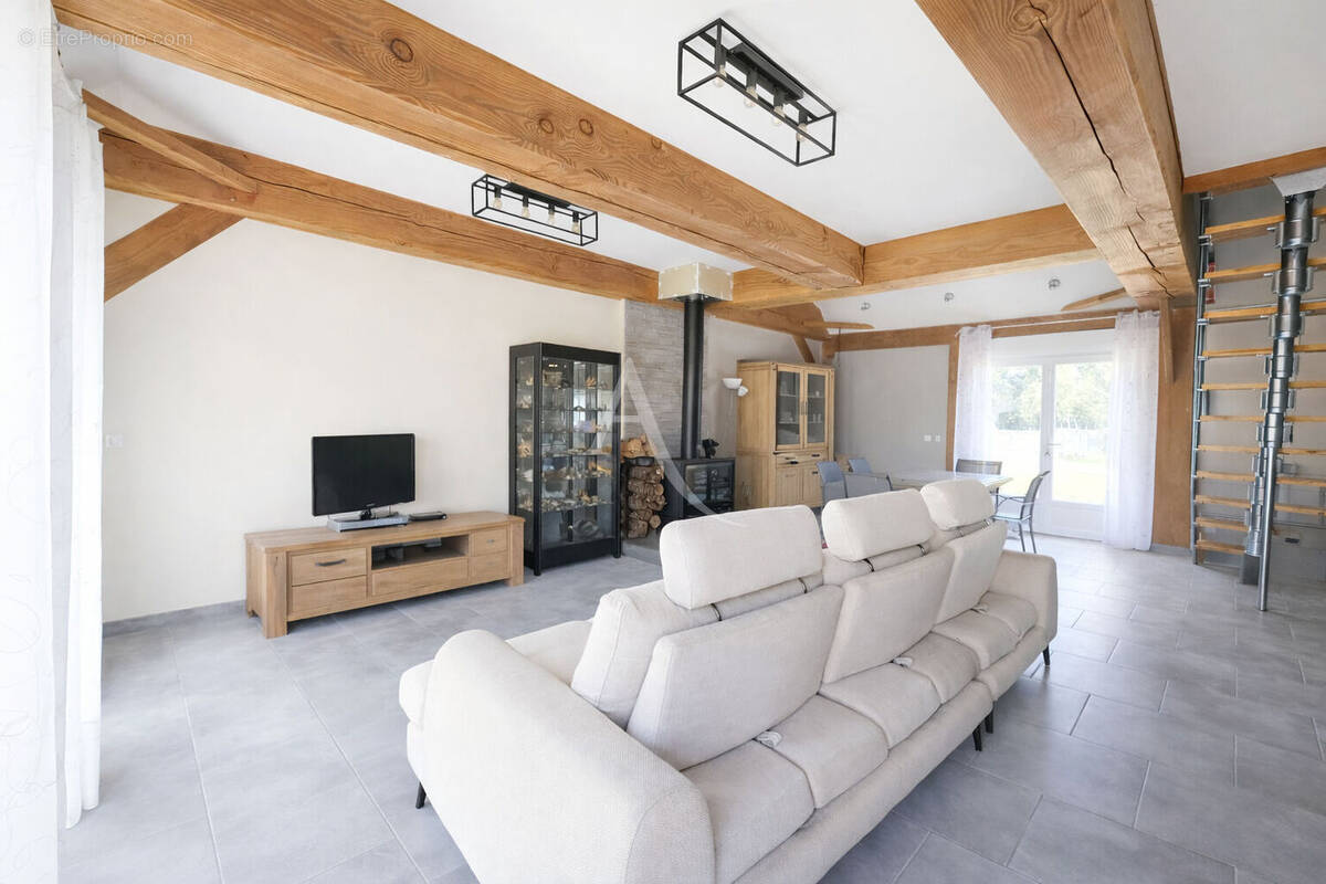 Maison à DOMPIERRE-SUR-AUTHIE