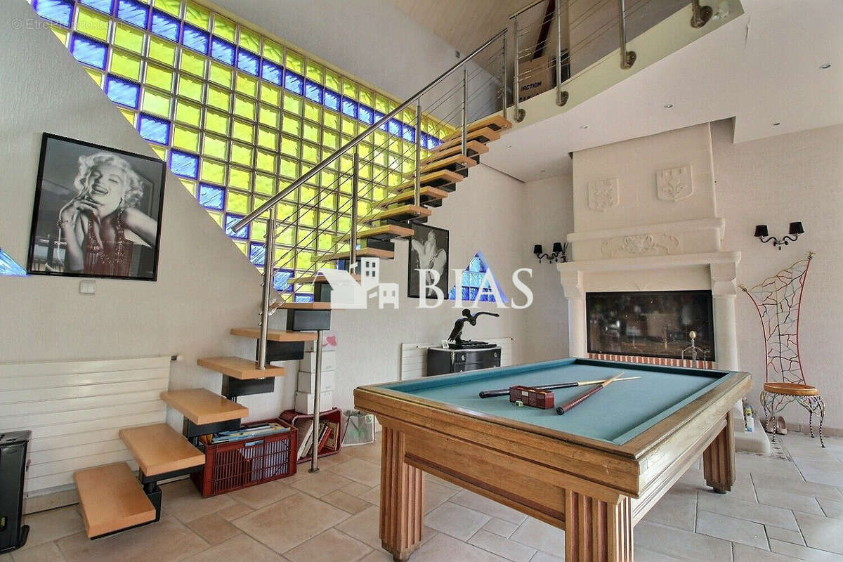 Maison à BOURG-ACHARD