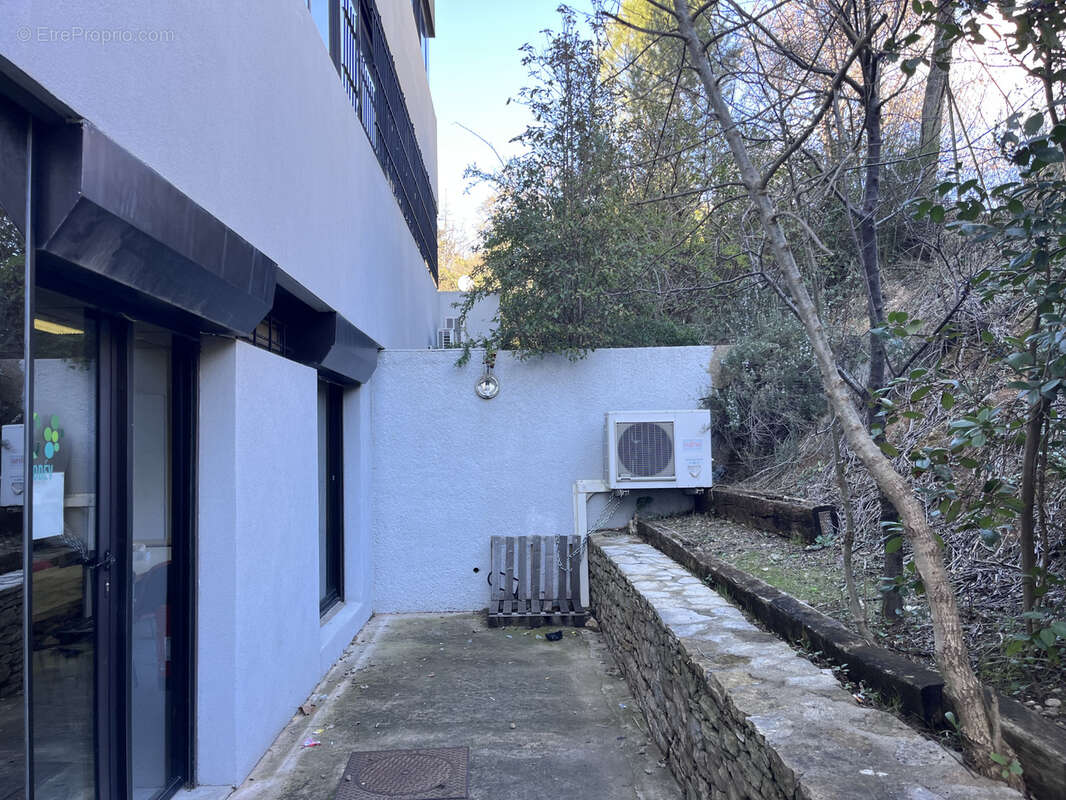 Commerce à AIX-EN-PROVENCE