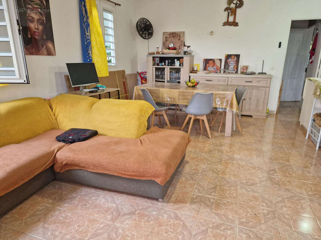 Maison à FORT-DE-FRANCE