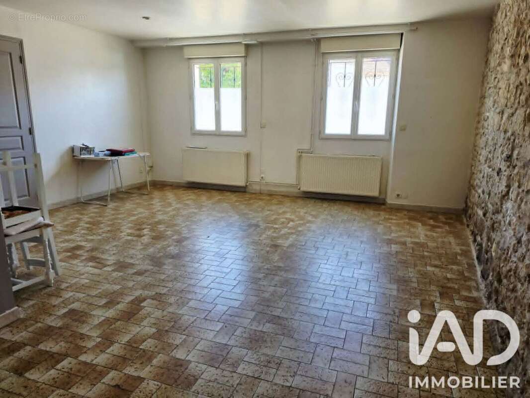 Maison 120 m² à Charmoy  - photo 5