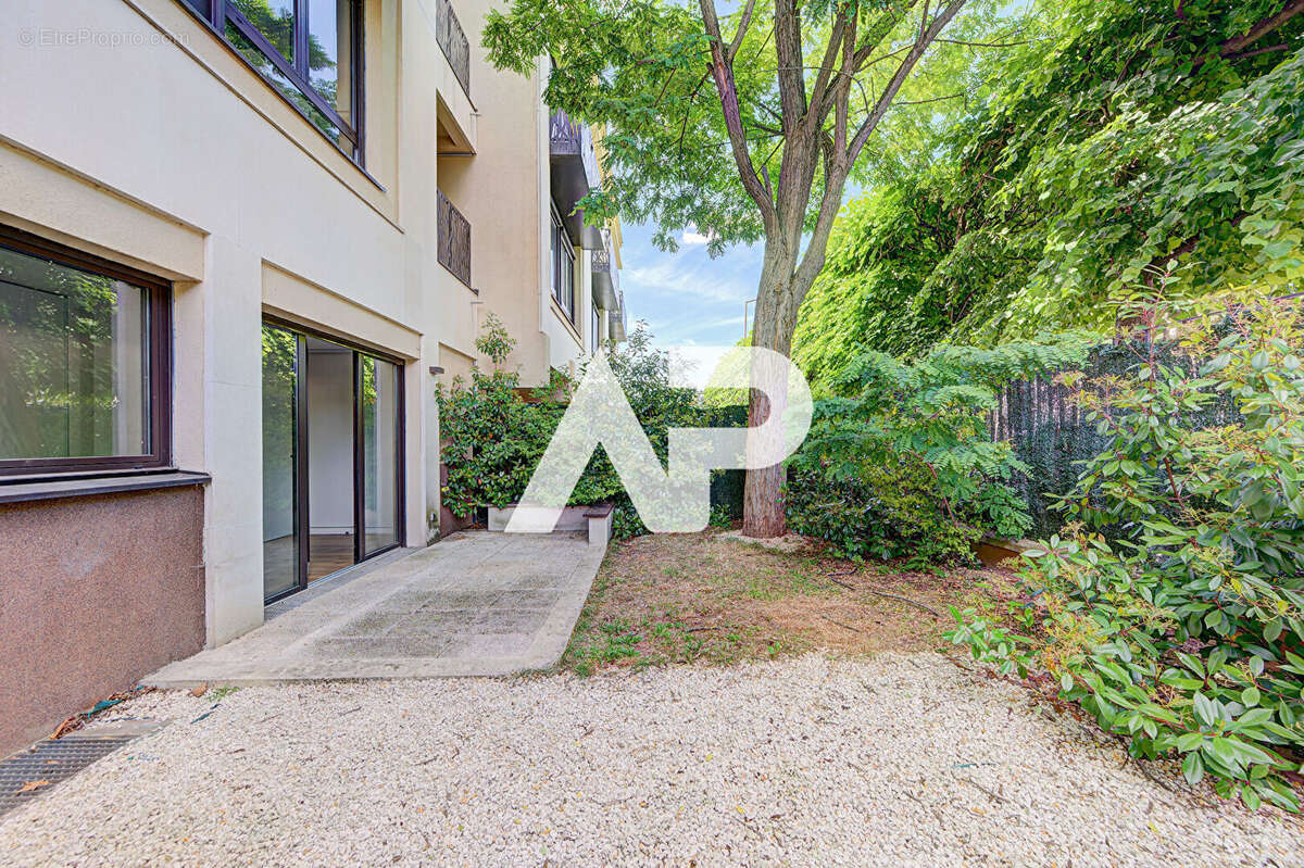 Appartement Rueil Malmaison 1 pièce(s) 28.48 m² - photo 5