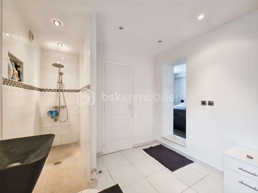 Maison à GOUSSAINVILLE