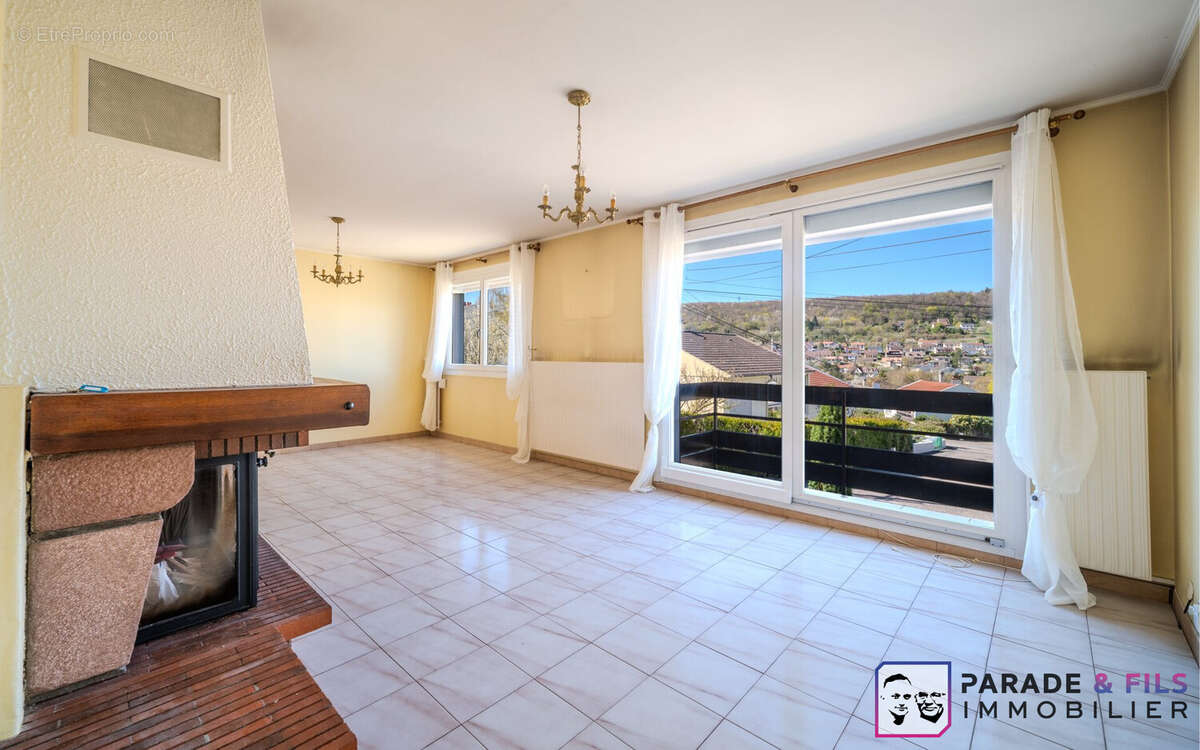 Maison à CHAMPIGNEULLES