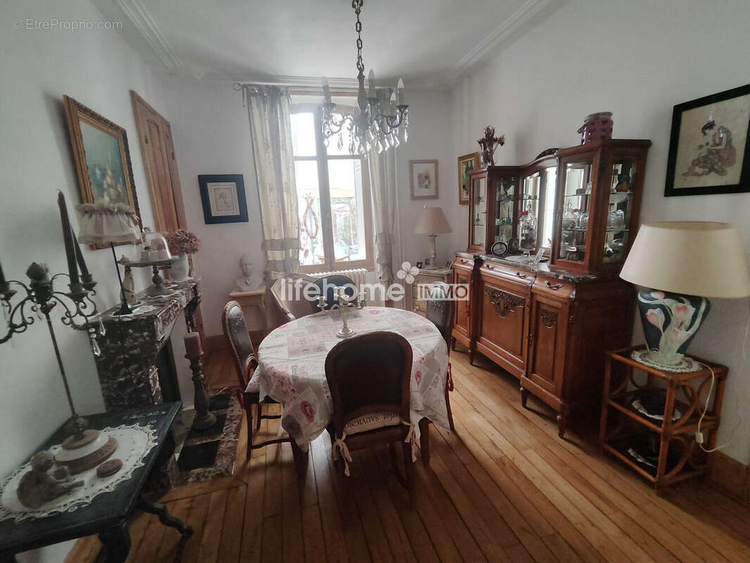 Maison 161 m² à Chateauroux  - photo 5